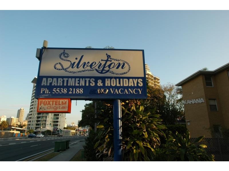 11/2409 Gold Coast Highway, Surfers Paradise QLD 4217