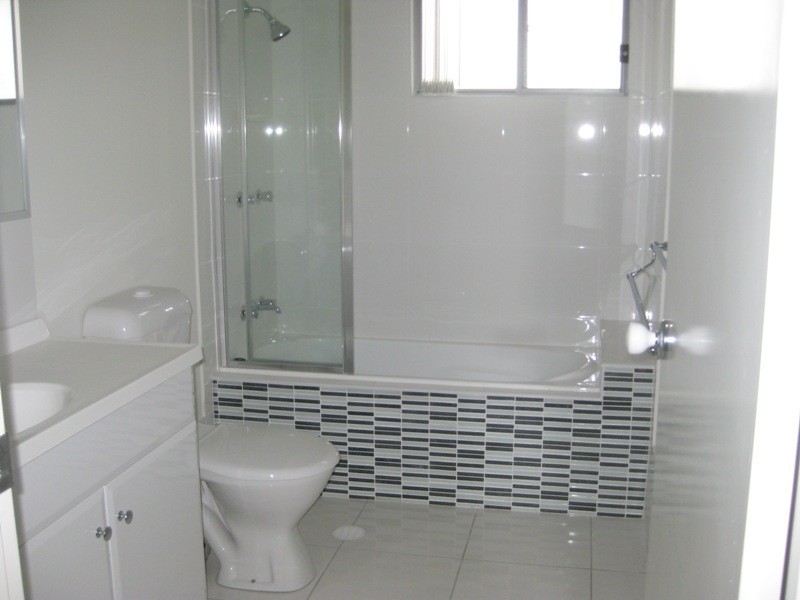 Pacific Pines QLD 4211