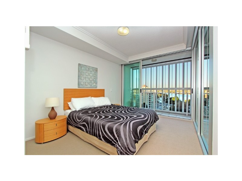 62/89 Lambert St, Kangaroo Point QLD 4169