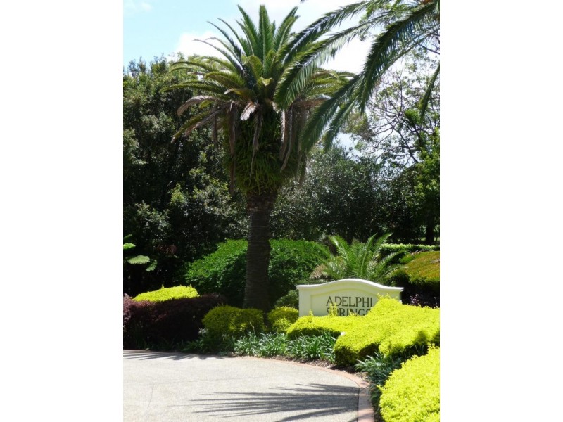 100 Cotlew St East, Southport QLD 4215