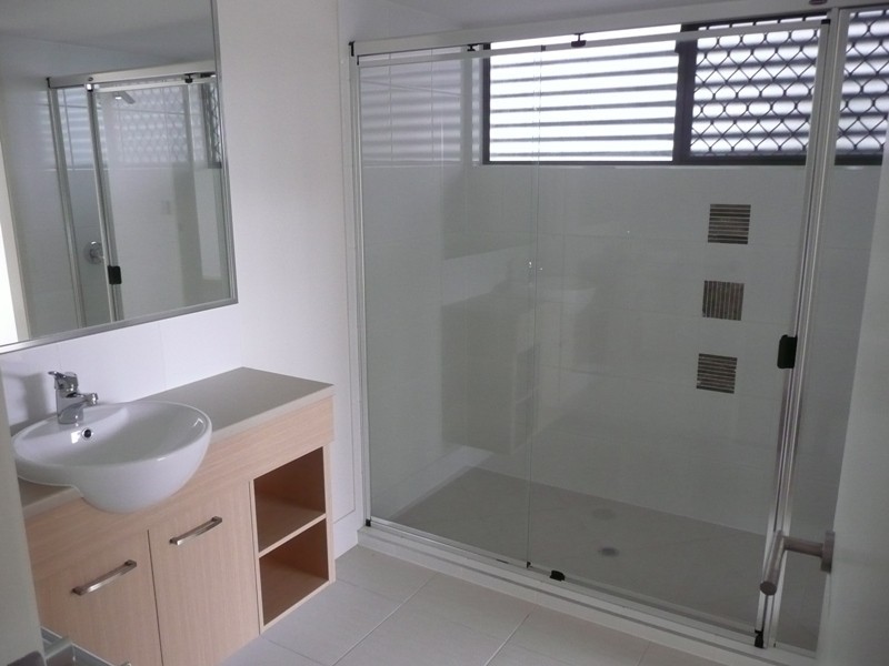 26/10 Grand Parade, Kawana Island QLD 4575