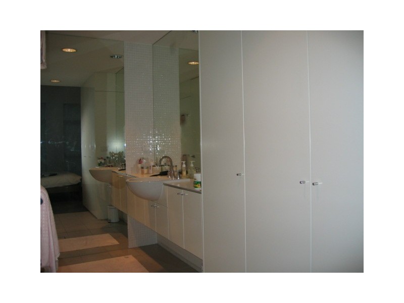 38 Skyring Terrace, Teneriffe QLD 4005