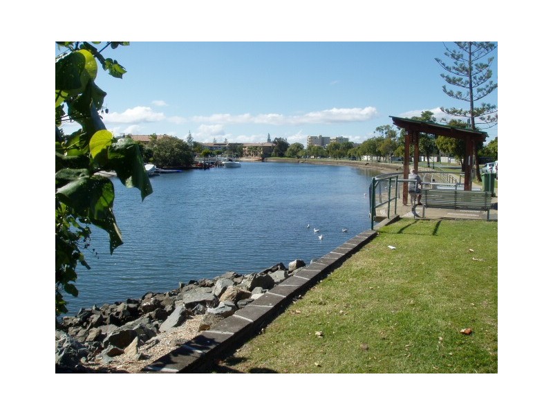 48 Hollywell Road, Biggera Waters QLD 4216