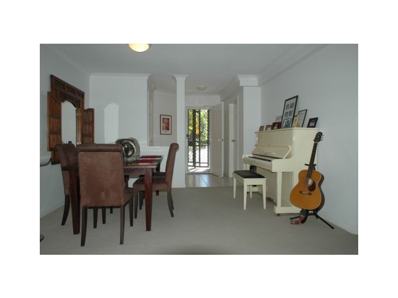 100 Cotlew St East, Southport QLD 4215