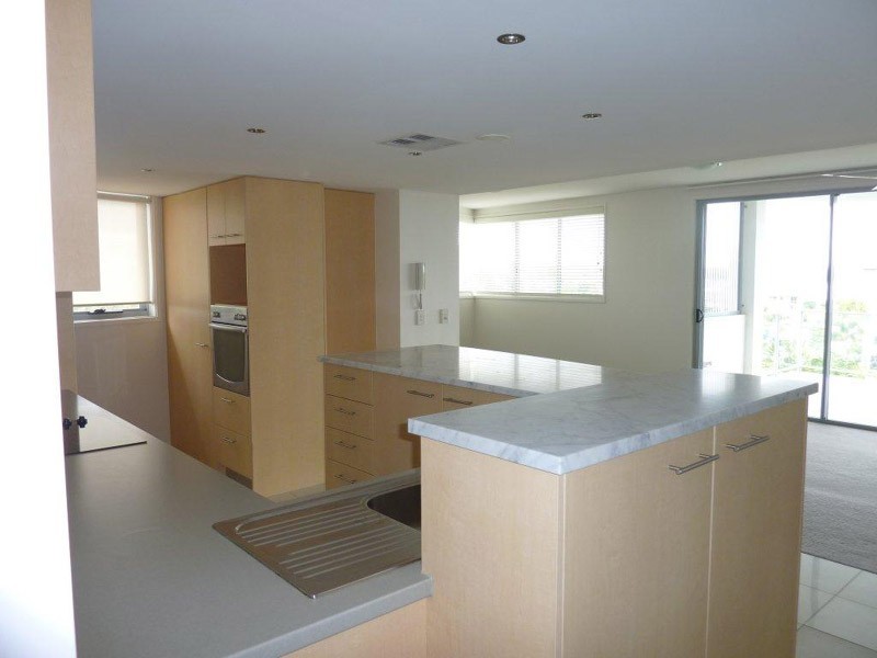 51 Grand Parade, Kawana Island QLD 4575