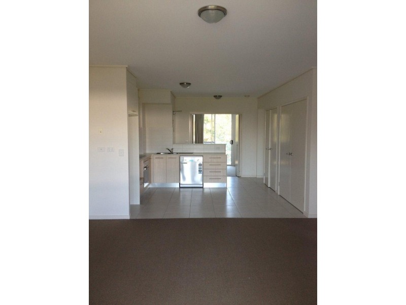 61/68 Pulgul Street, Urangan QLD 4655