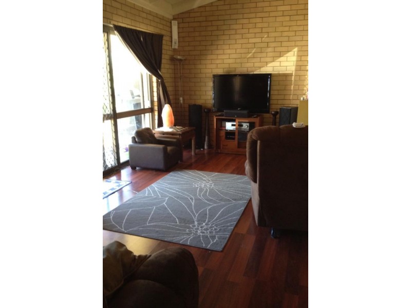 10 Jamie Grove, Springwood QLD 4127