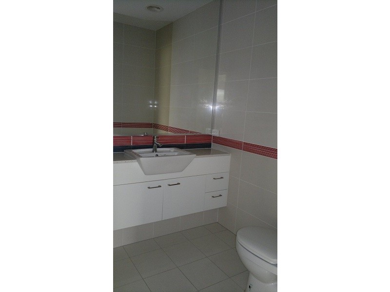 1/76 Denman Street, Greenslopes QLD 4120