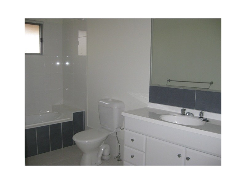 30 Carmarthen Circuit, Pacific Pines QLD 4211