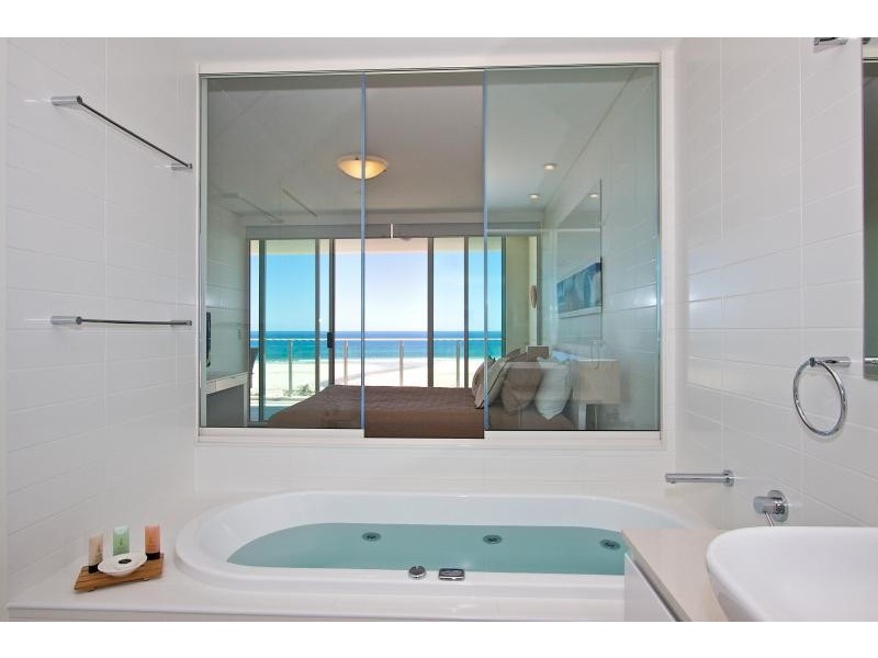 003/2 Creek Street, Coolangatta QLD 4225