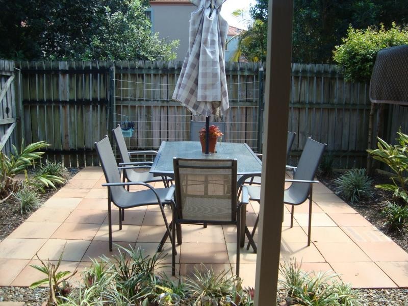 74/9 Santa Cruz Blvd, Clear Island Waters QLD 4226