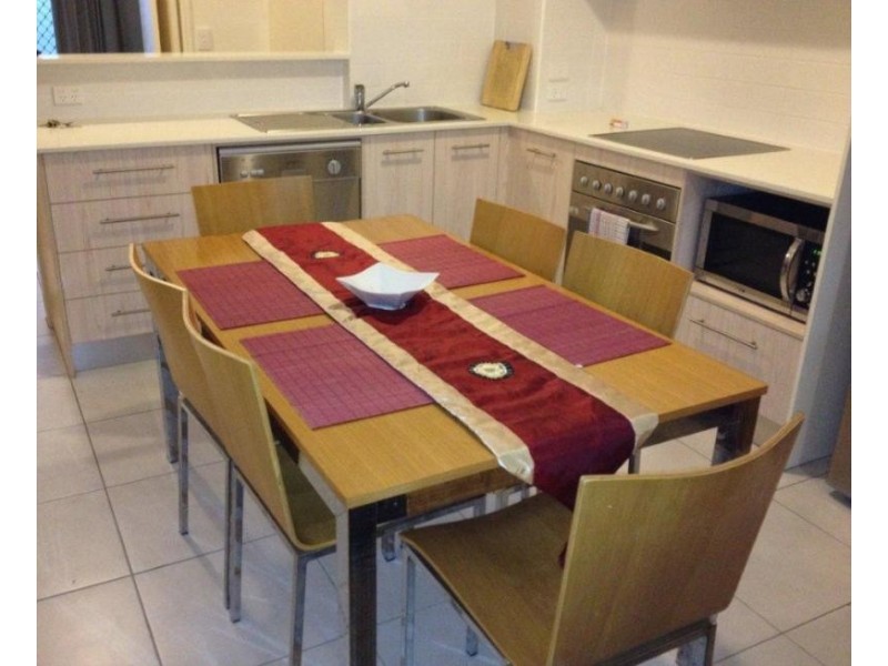 40/68 Pulgul Street, Urangan QLD 4655