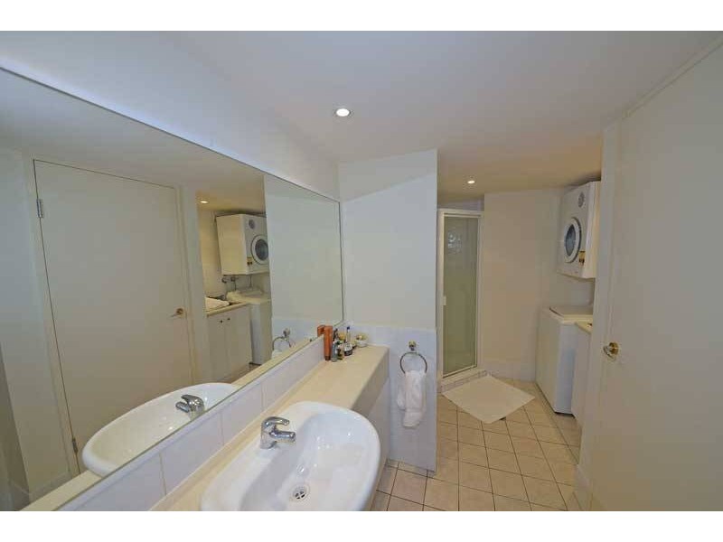 13/45 Deakin Street, Kangaroo Point QLD 4169