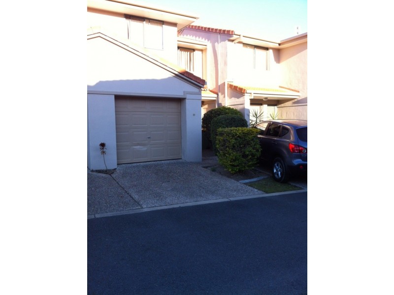 2/21 Regensberg Close, Varsity Lakes QLD 4227