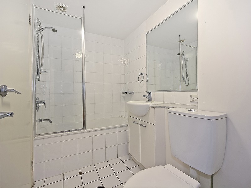 21 Patrick Lane, Toowong QLD 4066