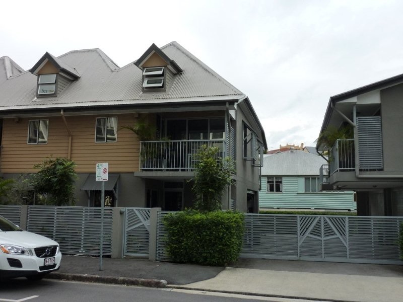 122 Fortescue Street, Spring Hill QLD 4000