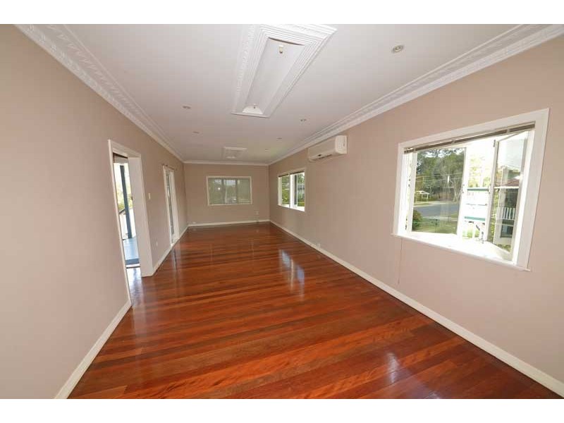 134 Mayfield Rd, Carina QLD 4152