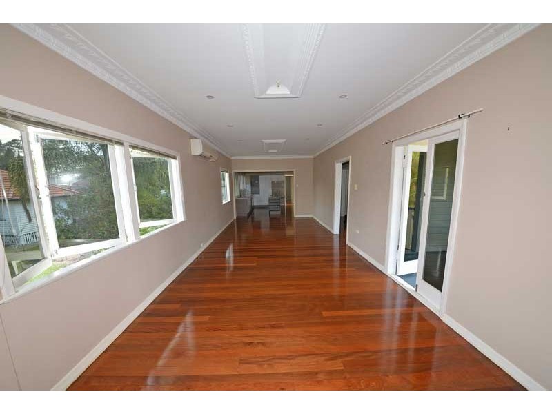 134 Mayfield Rd, Carina QLD 4152