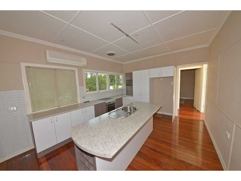 134 Mayfield Rd, Carina QLD 4152