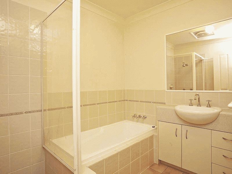 10/27 Camille Crescent, Wynnum West QLD 4178