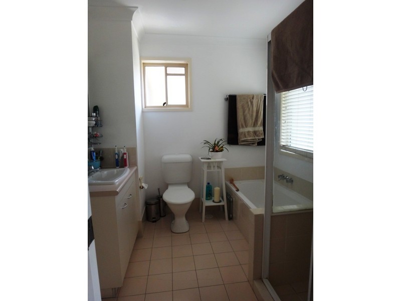 1B/757 Ashmore Road, Ashmore QLD 4214