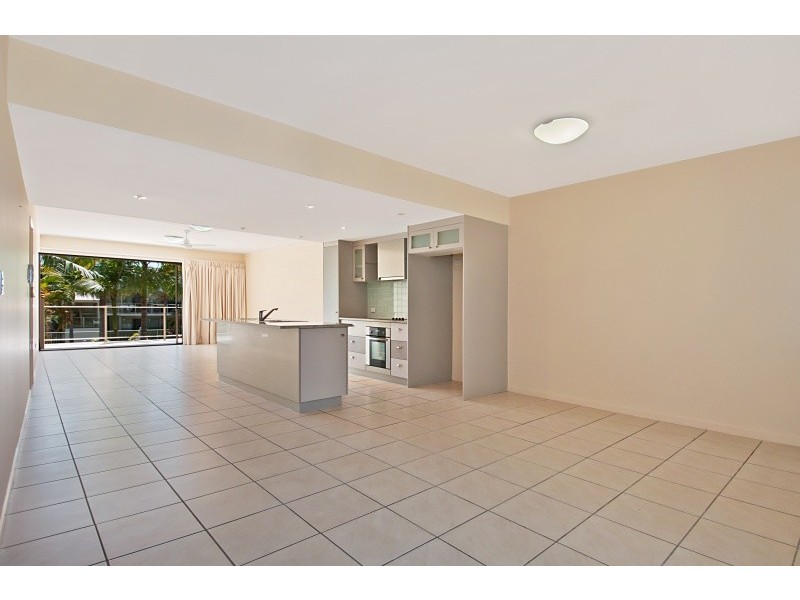 20/1 Grenada Way, Kawana Island QLD 4575