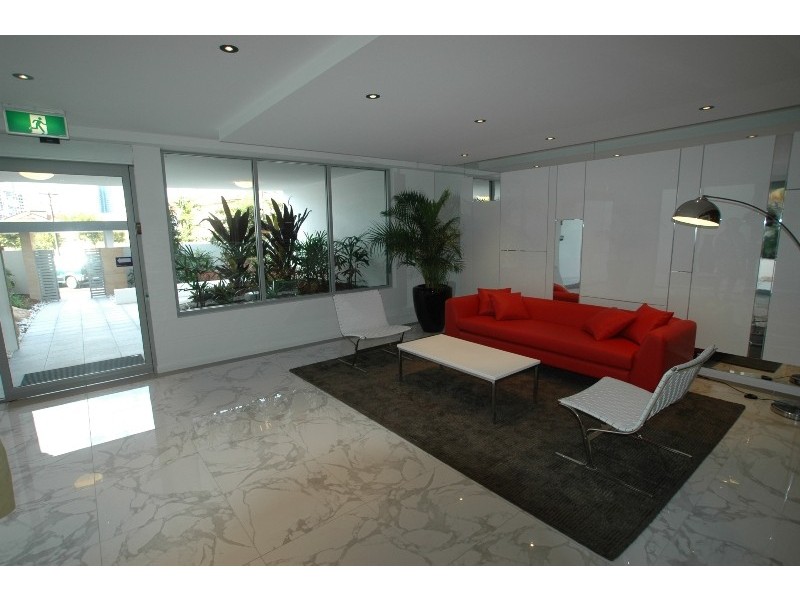 30 Paradise Island, Surfers Paradise QLD 4217