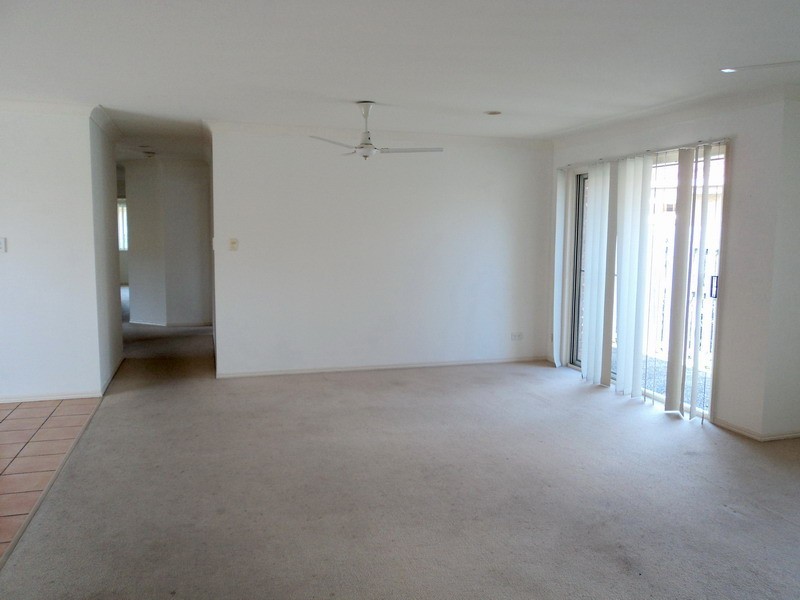 54 Yodelay Street, Varsity Lakes QLD 4227