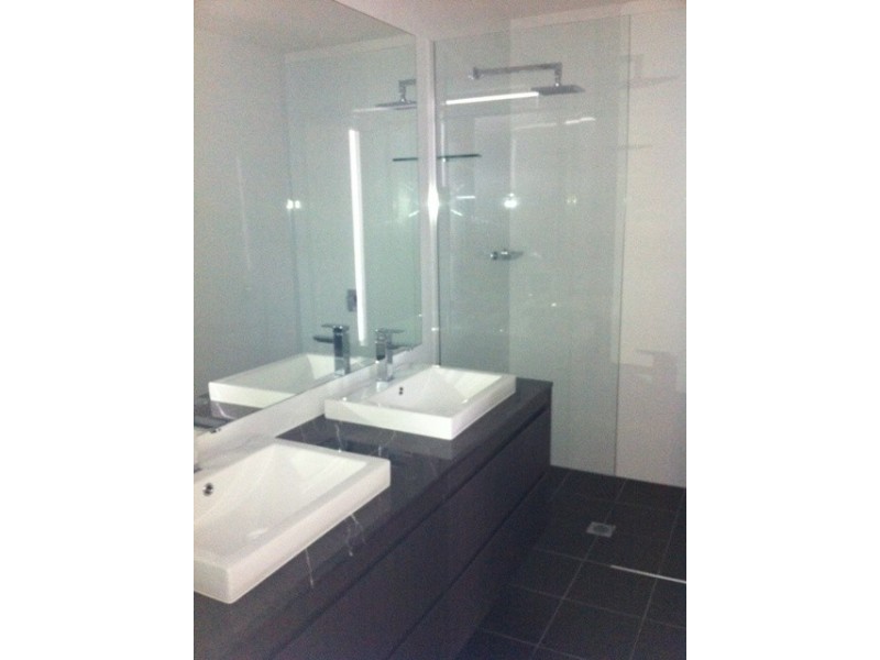 9 Moores Crescent, Varsity Lakes QLD 4227