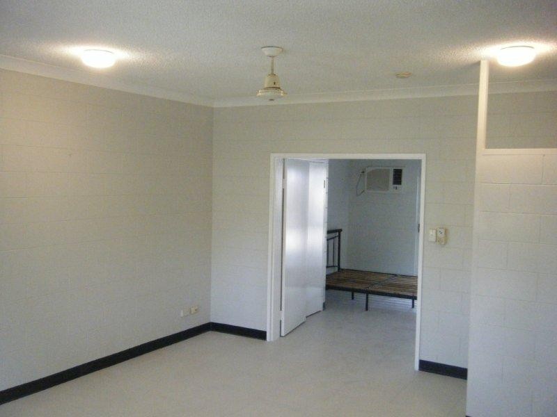 4/9 Maytown Close, Manoora QLD 4870