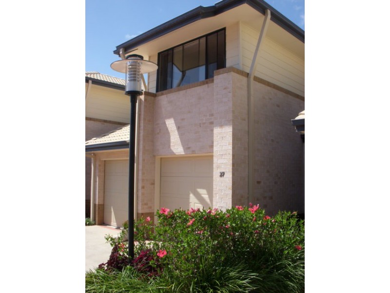 27/2 Springhill Drive, Sippy Downs QLD 4556
