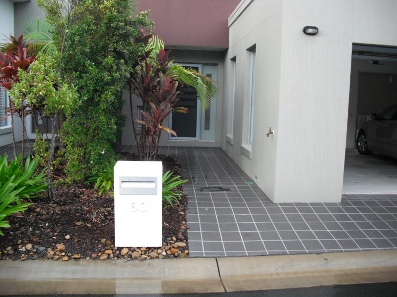 110 Tours Way, Burleigh Waters QLD 4220