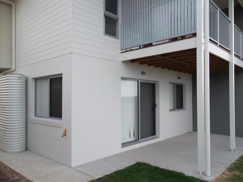 2 Photinia Crescent, Mountain Creek QLD 4557