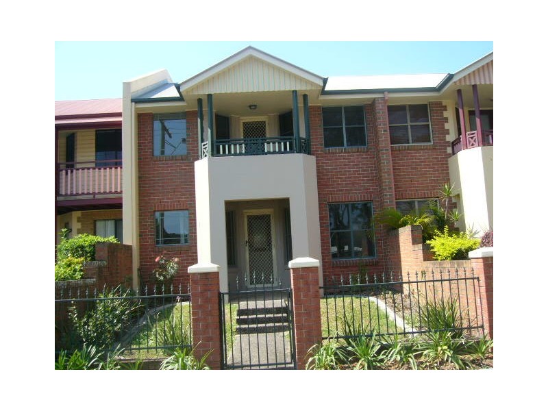 21/18 Tallebudgera Creek Rd,, Burleigh Heads QLD 4220