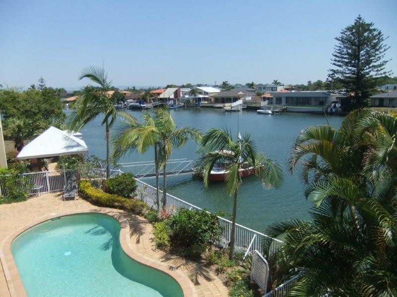 11-19 Taylor Street, Biggera Waters QLD 4216