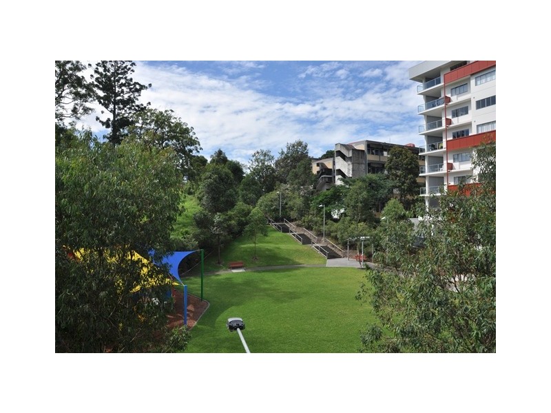 30/27 School Street., Kelvin Grove QLD 4059