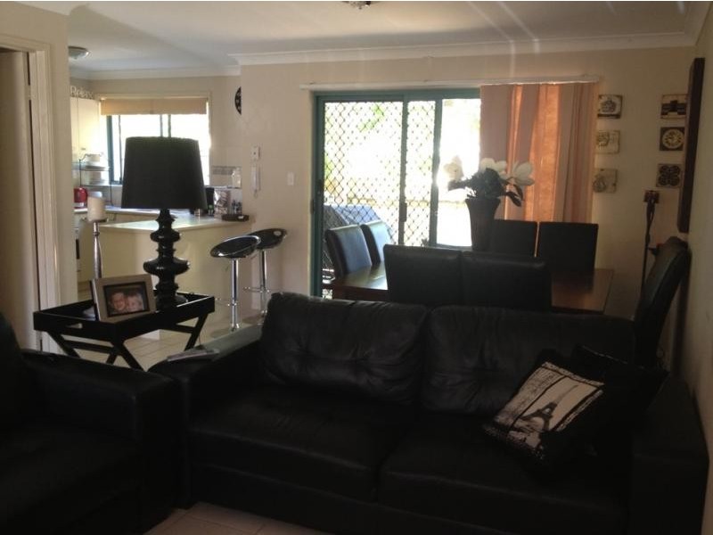 21 Regensberg Close, Varsity Lakes QLD 4227