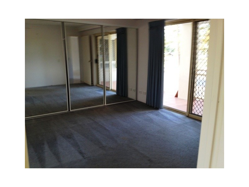 76 Thomas Drive, Chevron Island QLD 4217