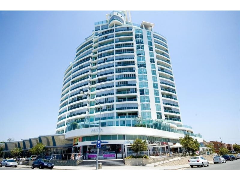 300 Marine Parade, Labrador QLD 4215