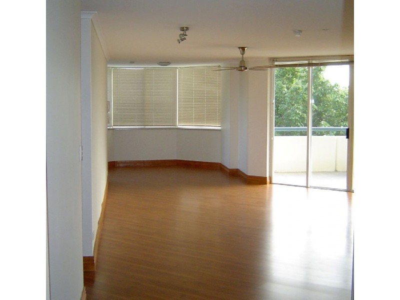 57 Lambert Street, Kangaroo Point QLD 4169