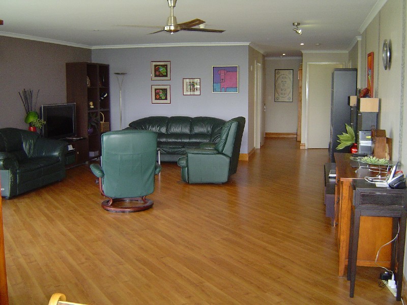 57 Lambert Street, Kangaroo Point QLD 4169