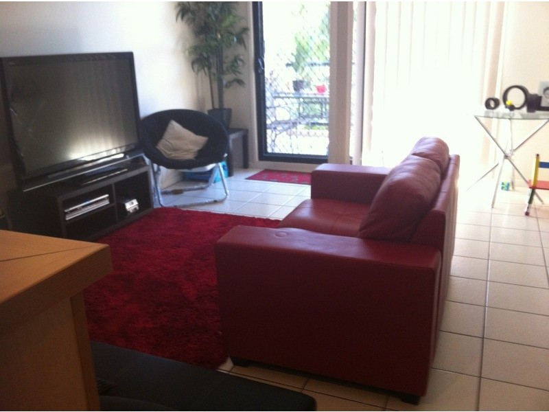 11/82-86 Mein Street, Scarborough QLD 4020