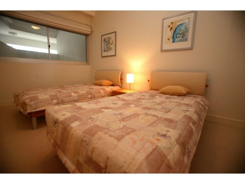 11 Nicklin Way, Minyama QLD 4575