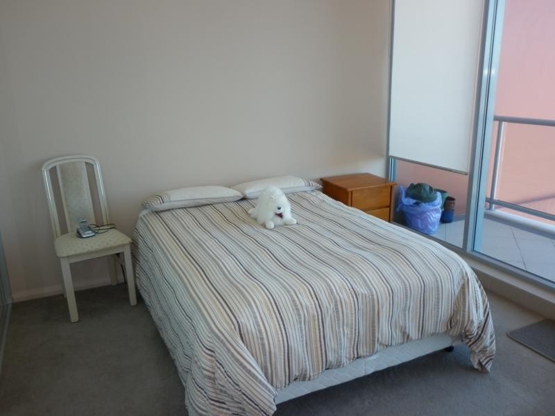 1 Como Crescent, Southport QLD 4215