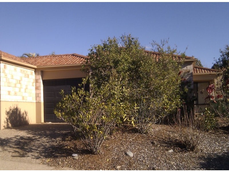 1/24 Amsonia Court,, Arundel QLD 4214