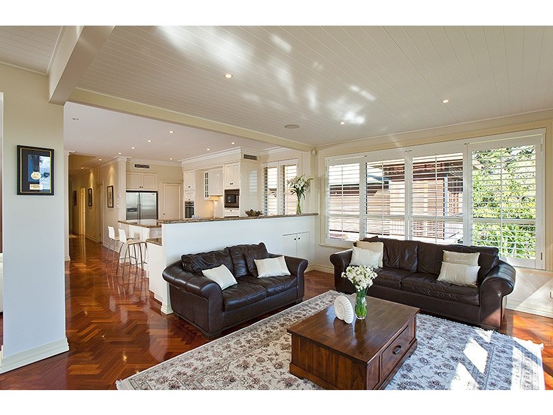 239 Dewar Tce, Corinda QLD 4075