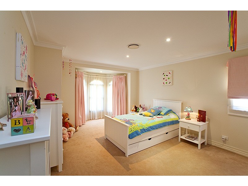 239 Dewar Tce, Corinda QLD 4075