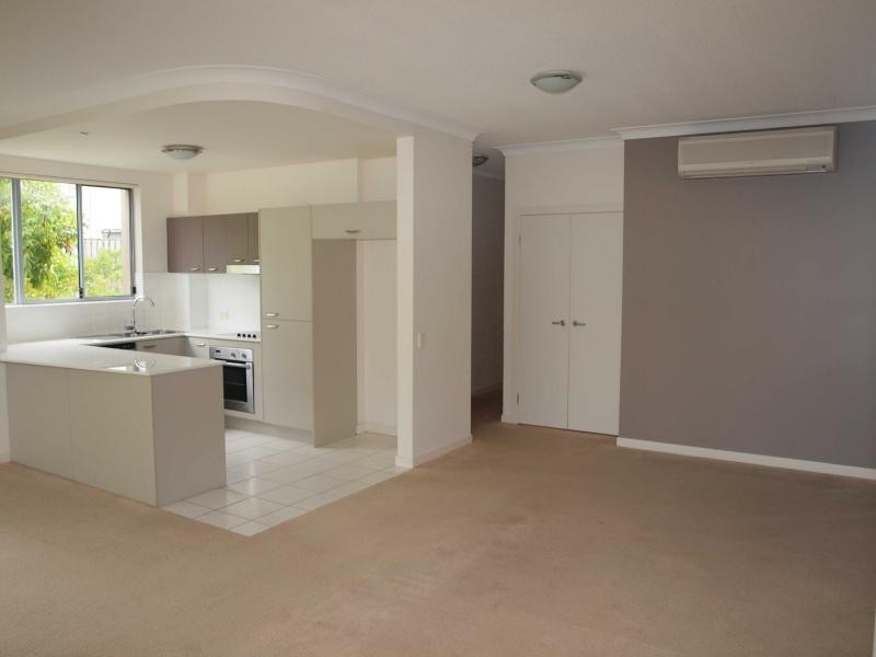 Varsity Lakes QLD 4227