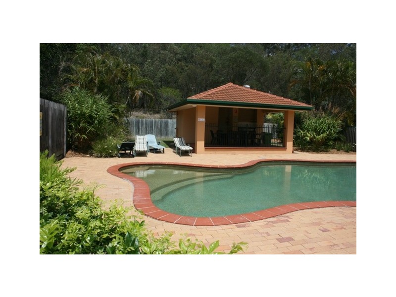 1/156 Green Acre Drive, Arundel QLD 4214