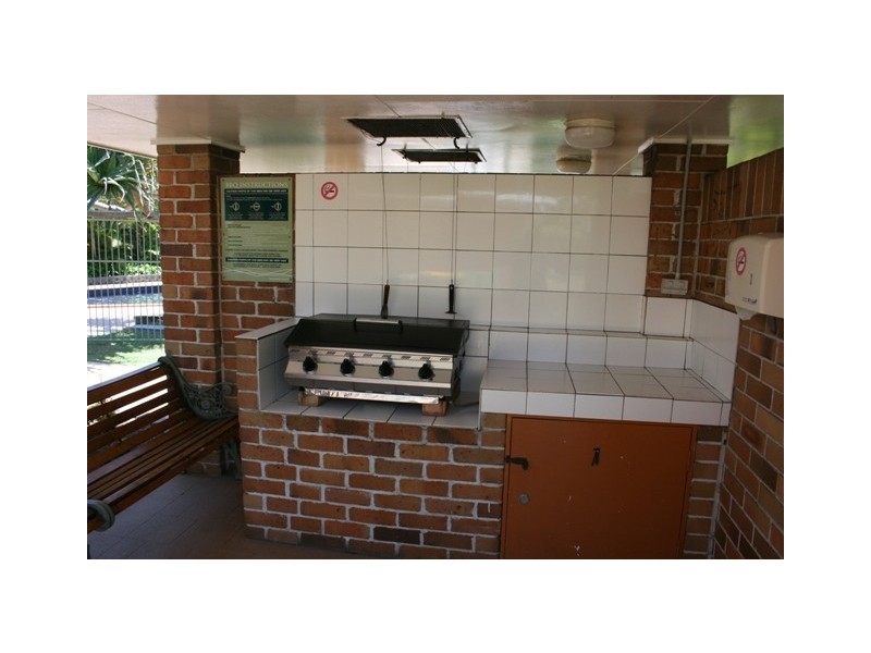 34/97 Edmund Rice Drive, Southport QLD 4215